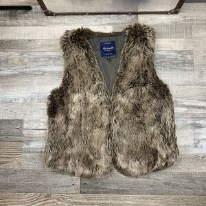 MadeWell Faux Fur Vest Size S